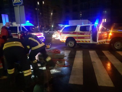 в Голосеевском районе столицы, человек запутался в клолючей проволке