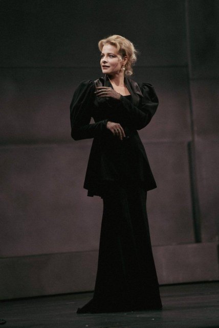 Где сейчас Яна Соболевская