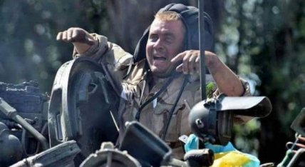 Євген Межевікін у улюбленому танку