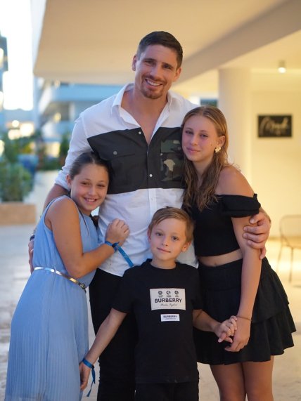 Ріко Верховен із сім’єю