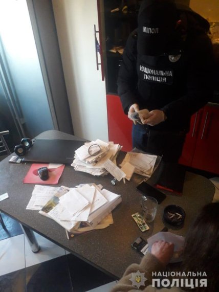 Злоумышленники завладели средствами около 200 человек