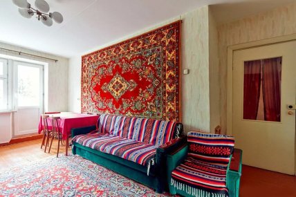 Чому досі користуються радянськими килимами