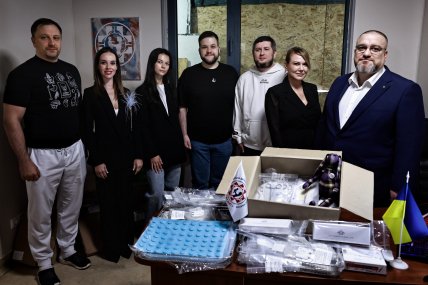 Охматдит - передача допомоги