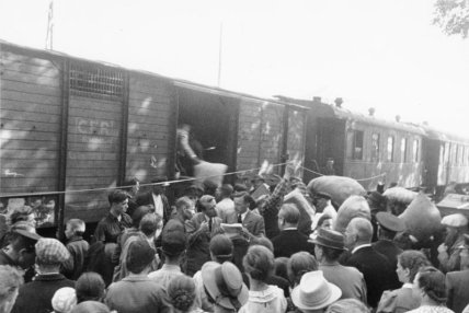 Евакуація німців-фольксдойчів з Бессарабії до Галацу, після 28 червня 1940 року