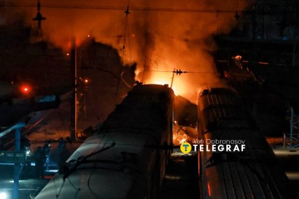 Наслідки удару по залізничному вокзалу у Дніпрі. Фото: Ян Доброносов "Телеграф"