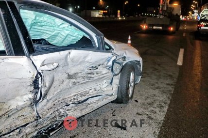 ДТП на Кільцевій у Києві 29 січня - після зіткнення Volkswagen та BMW загинула жінка, фото та відео