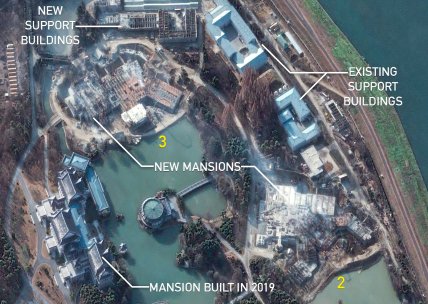 Супутникові знимки будівництва особняків у Пхеньяні 2 грудня