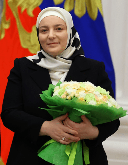 Медні Кадирова фото