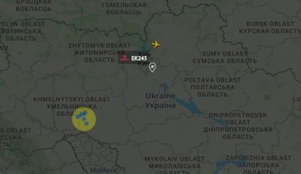 Самолет над Украиной