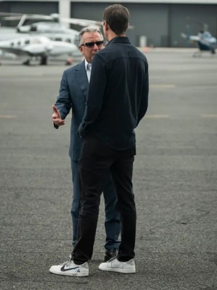 Джаред Кушнер и Стив Уиткофф в аэропорту Тетерборо