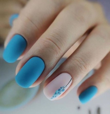blue manicure