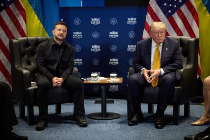 Владимир Зеленский и Дональд Трамп в Анкаре. Фото Офис президента