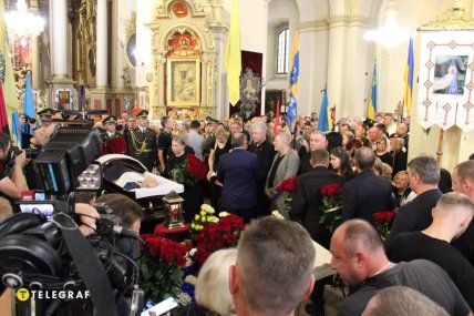 Тимошенко на похороні Парубія