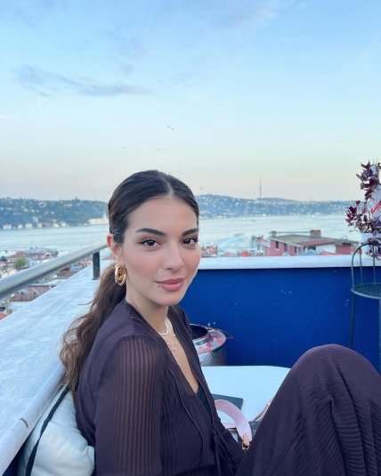 Мелиса Аслы Памук