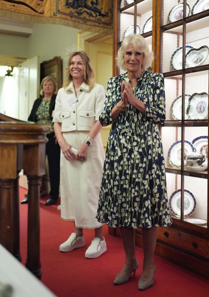 королева камилла