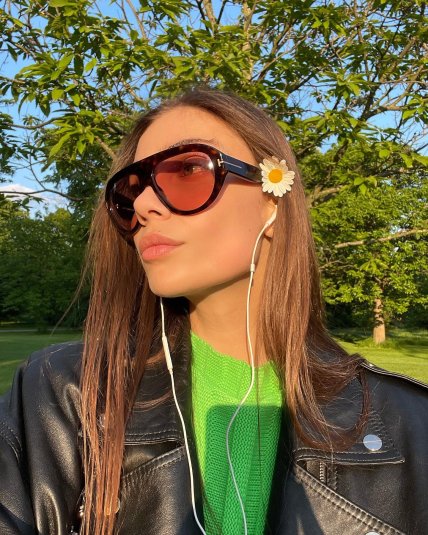 Дівчина Макса Барських