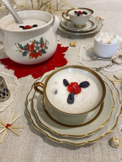 Зупа міґдалова