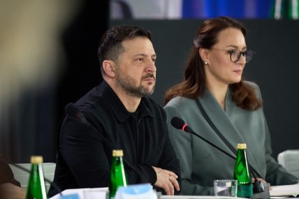 Президент Владимир Зеленский и премьер-министр Юлия Свириденко 09.04.2026