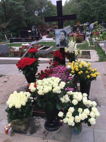 Могила Бережной