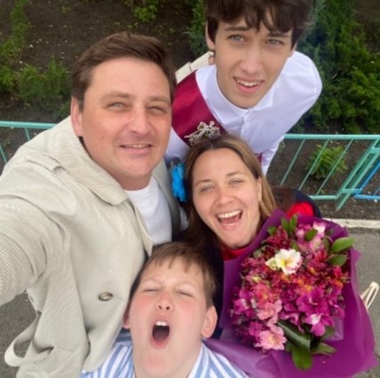 довженко в’ячеслав дружина ксенія баша діти