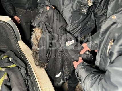 Дівчата провалилися під кригу у Кривому Розі