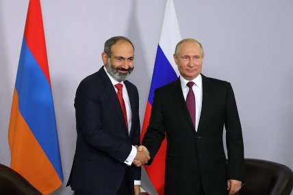Никол Пашинян с Владимиром Путиным