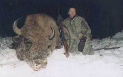 Охотник с убитым зубром, Украина