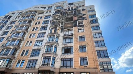 Пошкодження на верхніх поверхах будинку