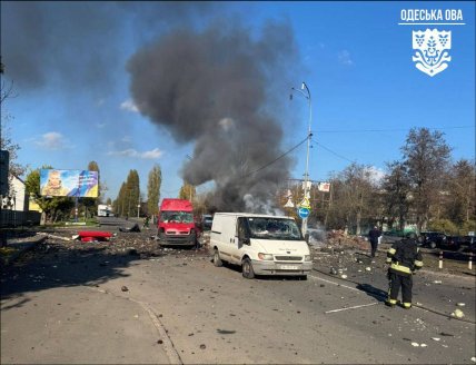 Пожежа через удар дроном РФ по Чорноморську