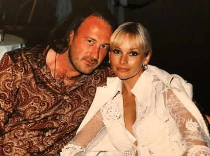 Елена Корикова