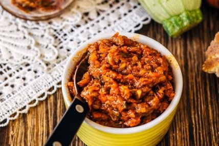 Рецепт кабачковой икры с алычой