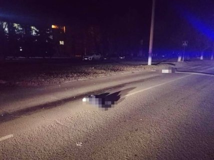 В Кривом Роге пьяная женщина сбила на пешеходном переходе на смерть двух людей