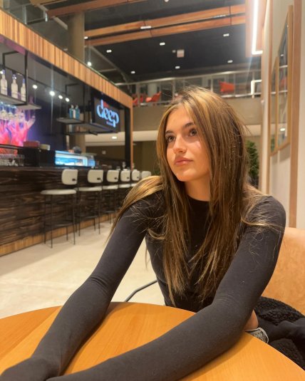 Фото: instagram.com/anjaambrosiom