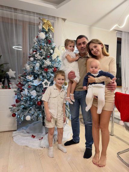 Семья Саламах в полном составе