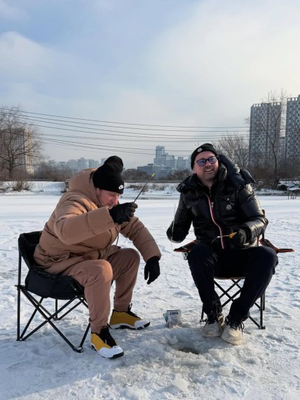 Александр Алиев и Артем Милевский на зимней рыбалке