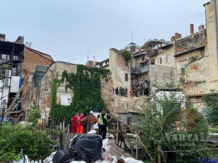 Обвал здания во Львове 19 июля