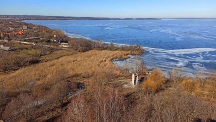 Вид на Дніпро на території закинутого санаторію "Дніпровський"