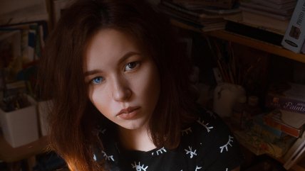 Что значат глаза разного цвета, народная примета