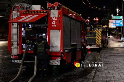 Последствия атаки России в Печерском районе Киева 10.10.2025