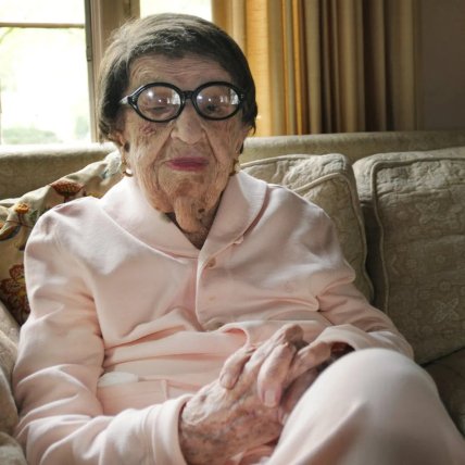 Американская долгожительница Голди Михельсон в 109 лет