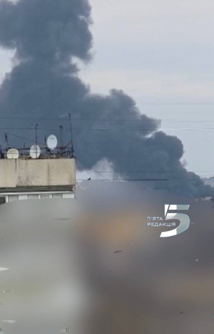 Дим над Запоріжжям після вибухів 20 лютого 2026