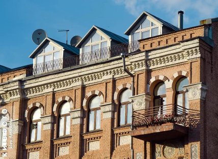 Дом с крылатыми гуриями в Киеве
