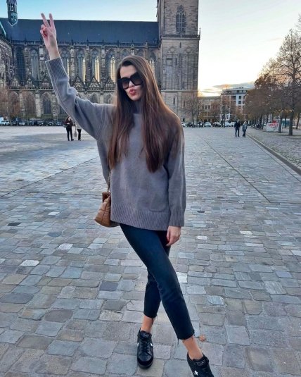 саша погорєлова холостяк