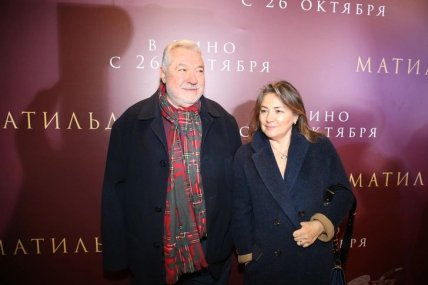 юлий гусман валида гусман