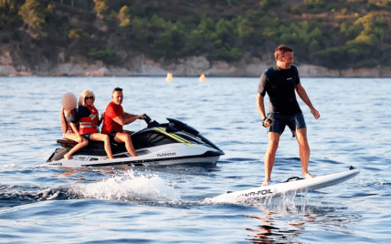 Эммануэль Макрон с женой Брижит