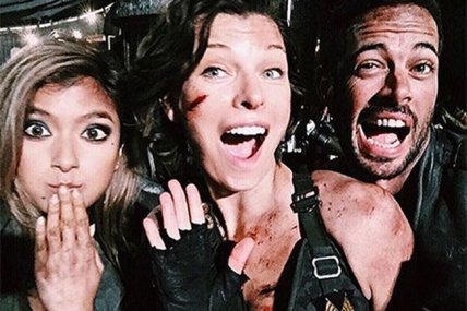 Милла Йовович опубликовала снимок со съемок новой "Обители зла"