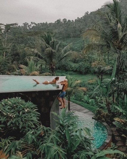 Даша Квіткова та Нікіта Добринін на відпочинку