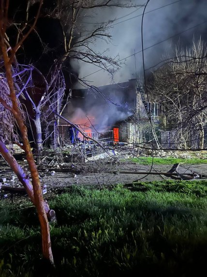 Пожар в Одессе после удара русским дроном 6 апреля 2026