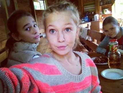 В сети появились фото повзрослевшей дочери Веры Брежневой - изображение №2