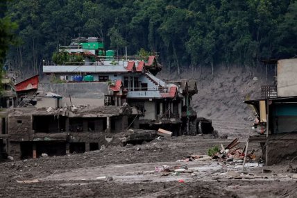 Последствия стихийного бедствия. Фото: Reuters
